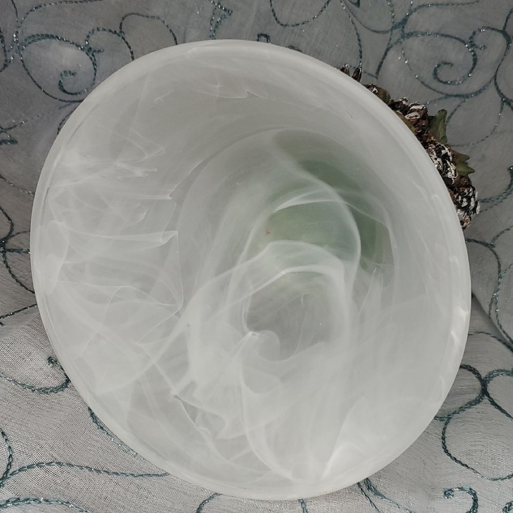 White Swirl Vase with Pinecone Base - Picture 4 of 8